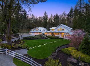 12921 Sunrise Dr NE, Bainbridge Island, WA 98110