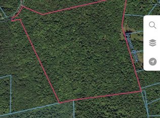 10 Plumb Rd, Becket, MA 01223