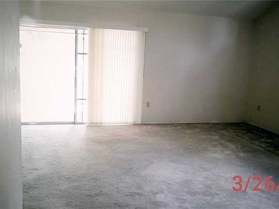 4th image of 4939 Village Gardens Dr #214