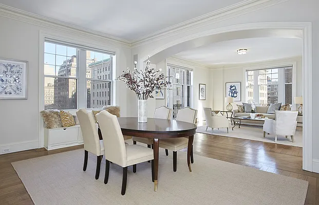 Sold by Stribling | media 18