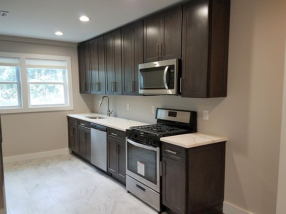 4th image of 66 S Midland Ave