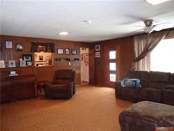 2nd image of 22 Iroquois Ave
