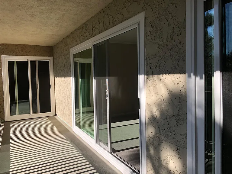 552 N Bellflower Blvd — Photo 15