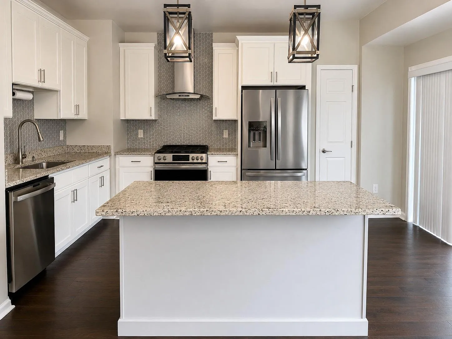 3 bed, 4.0 bath, 1836 sqft, $3,500 — Photo 2