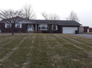 960 N County Line Rd, Westville, IN 46391