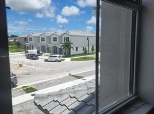 1104 SE 26th Ter, Homestead, FL 33035