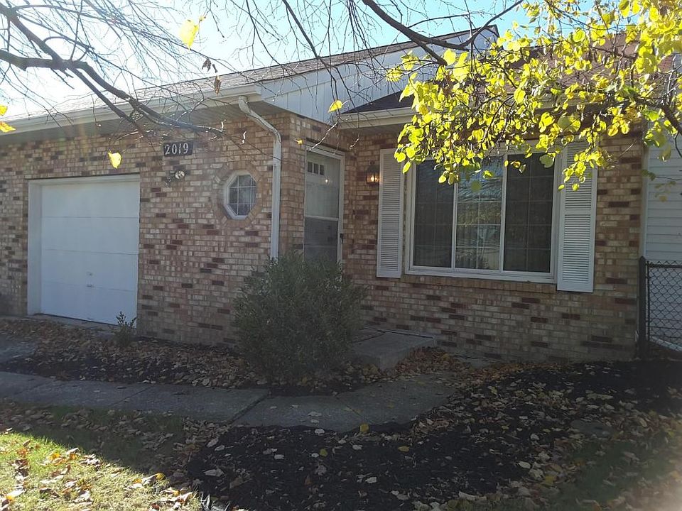 1st image of 2019 Lynbridge Dr