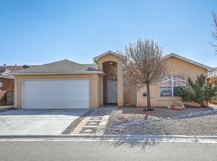 51 Rosa Ave SW, Los Lunas, NM 87031