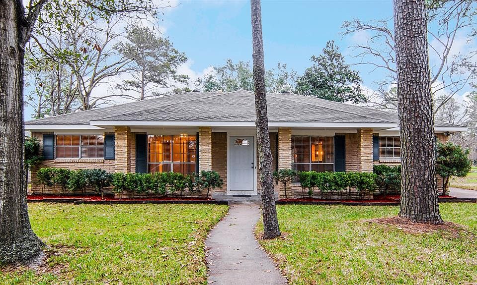 1st image of 6030 Darkwood Dr
