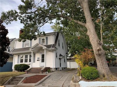 153 Pond St, Cranston, RI, 02910