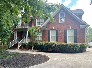 2205 Duncans Shore Dr, Buford, GA 30519