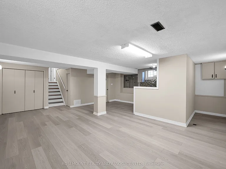 4 Carwin Cres #BASEMENT — Photo 9