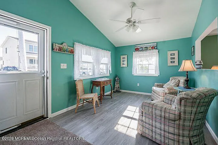 1 bed, 810 sqft, $1,600 — Photo 4