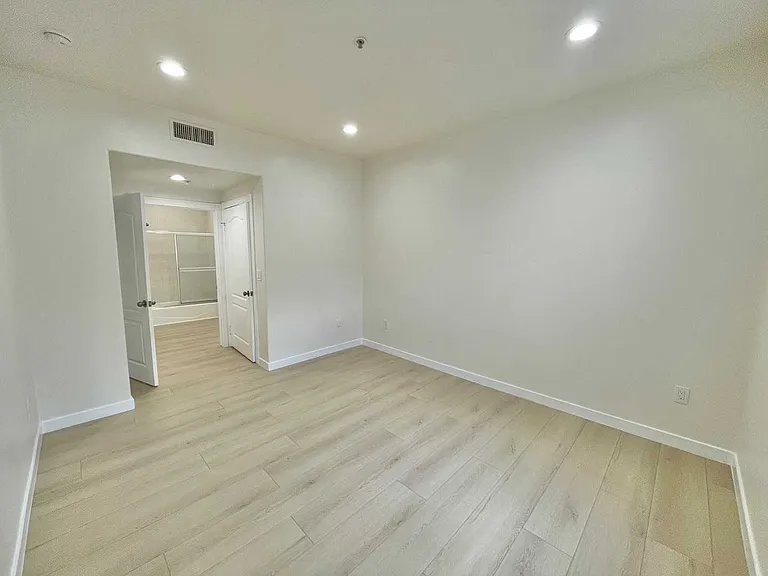 Fruitland Dr — Photo 26