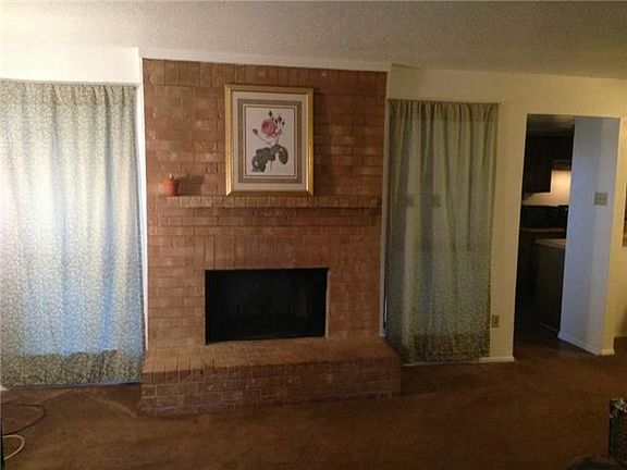 4th image of 2647 Via Ventura Cir