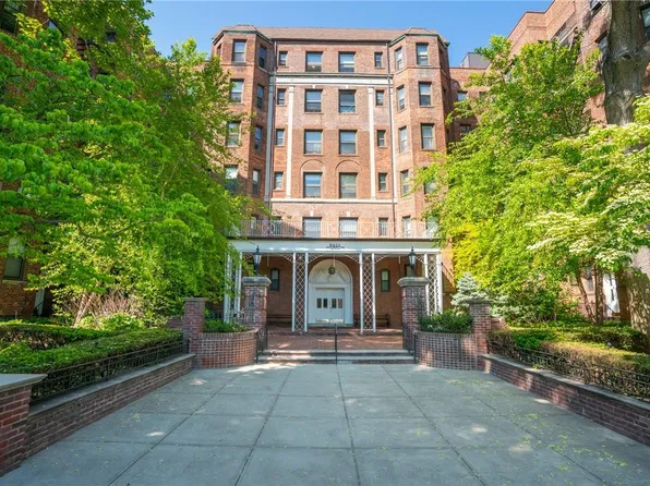 84-51 Beverly Road #2P, Kew Gardens, NY 11415
