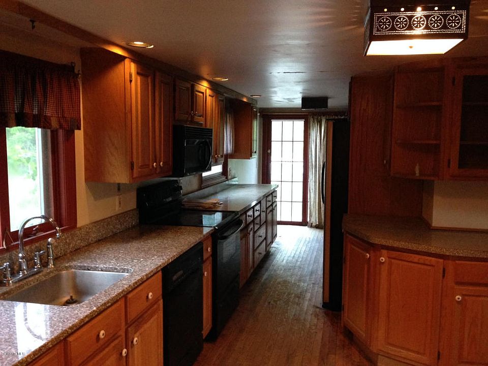 1959 Barber Pond Rd, Pownal, VT 05261 Zillow