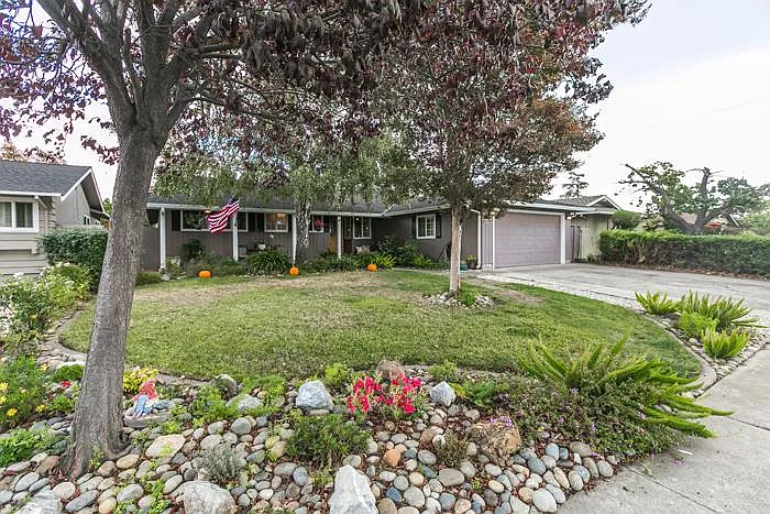 171 Muir Ave photo 1