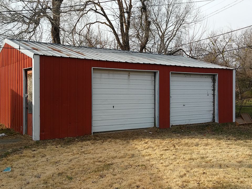 2nd image of 5 Saint Luke Ct