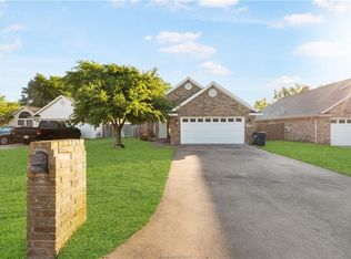 3712 Marielene Cir, College Station, TX 77845