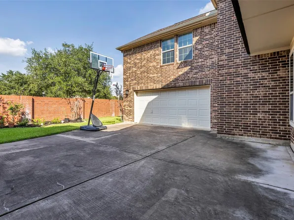5626 Valley Country Ln