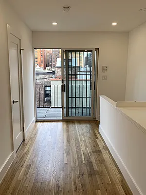 Rented by Compass | media 55