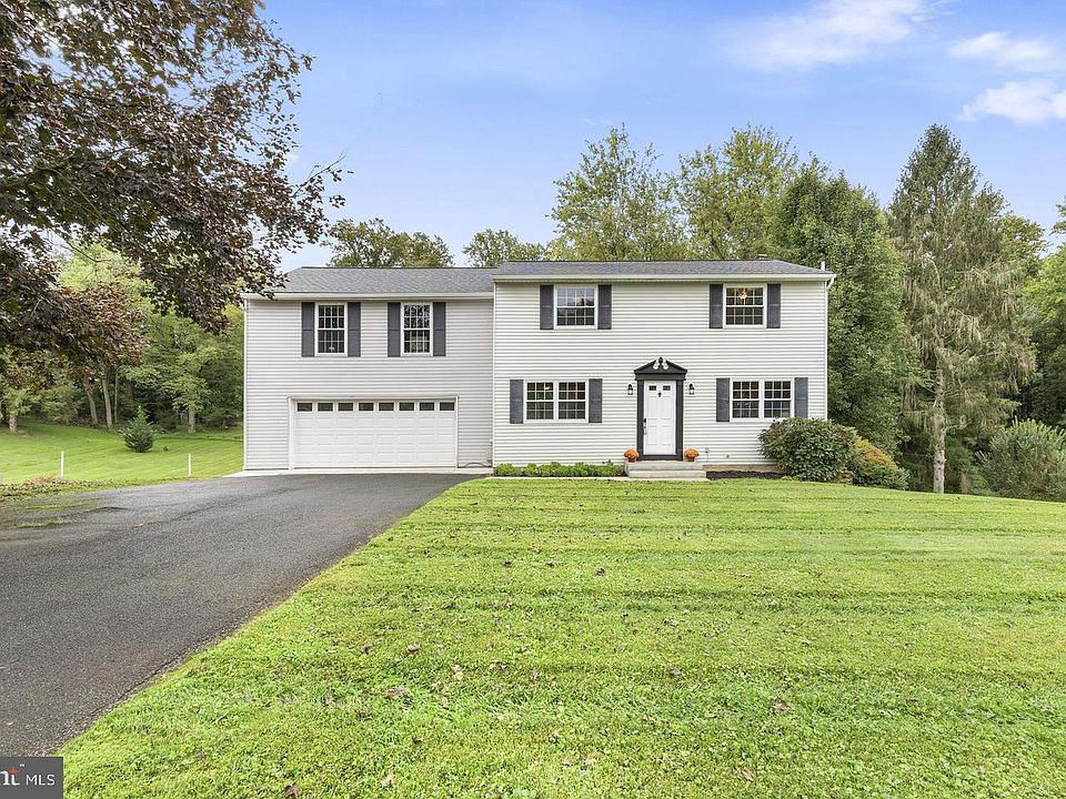 1st image of 3906 Boxwood Rd
