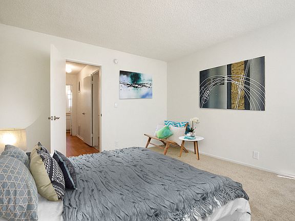 5th image of 3252 Overland Ave #10