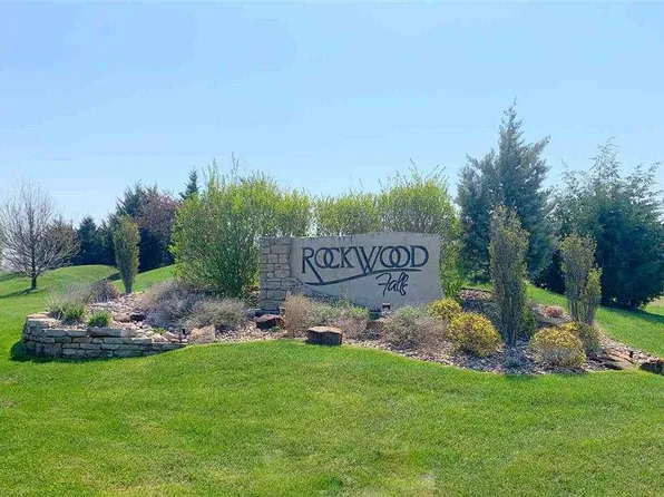 1180 N Countrywalk St, Rose Hill, KS 67133