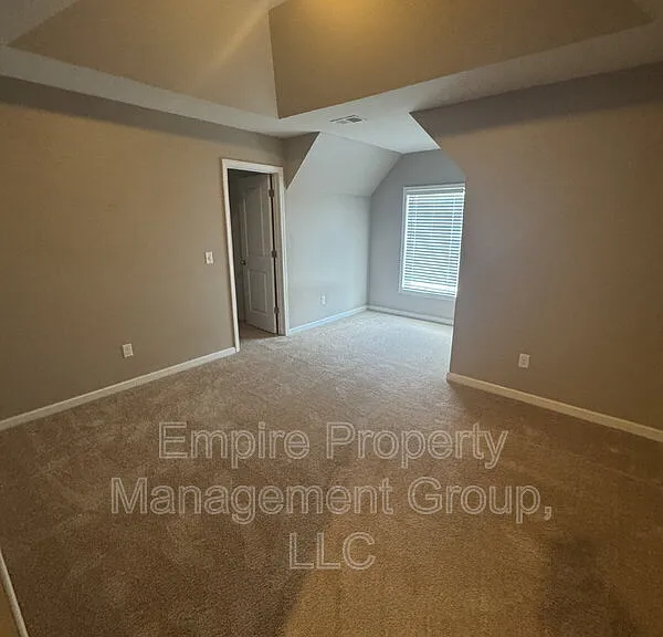 108 Ashewicke Dr — Photo 21