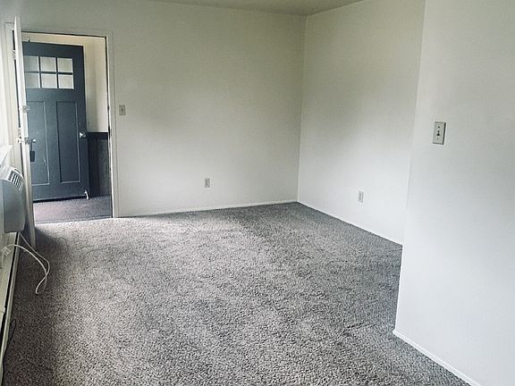 3rd image of 2911 Ronan St Unit 1