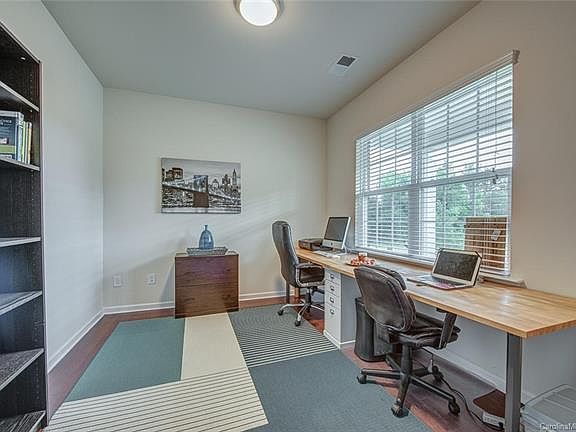 5th image of 2539 Kinmere Dr