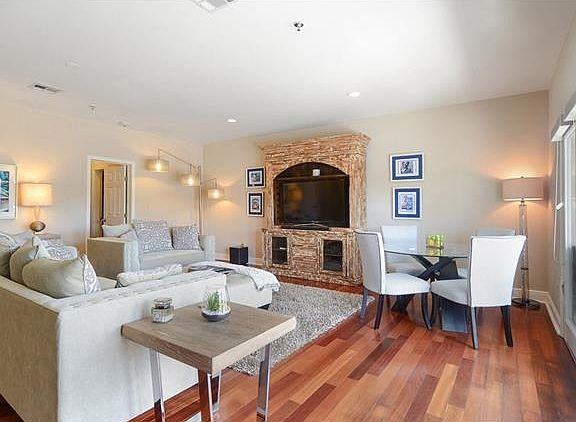 3rd image of 3203 Carondelet St Unit 301