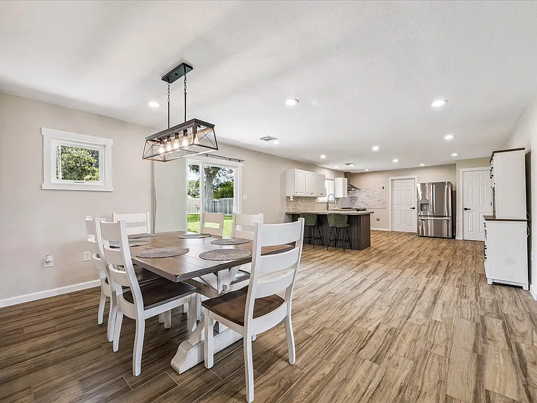 405 N Fulton St — Photo 15