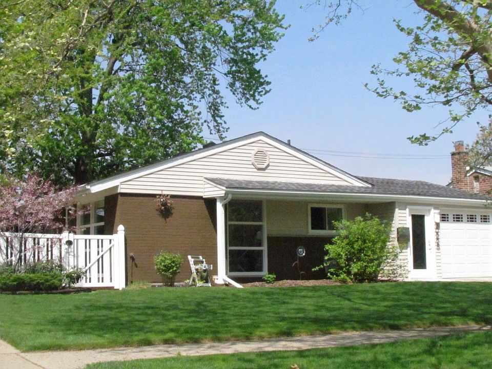 1st image of 30225 Champine St