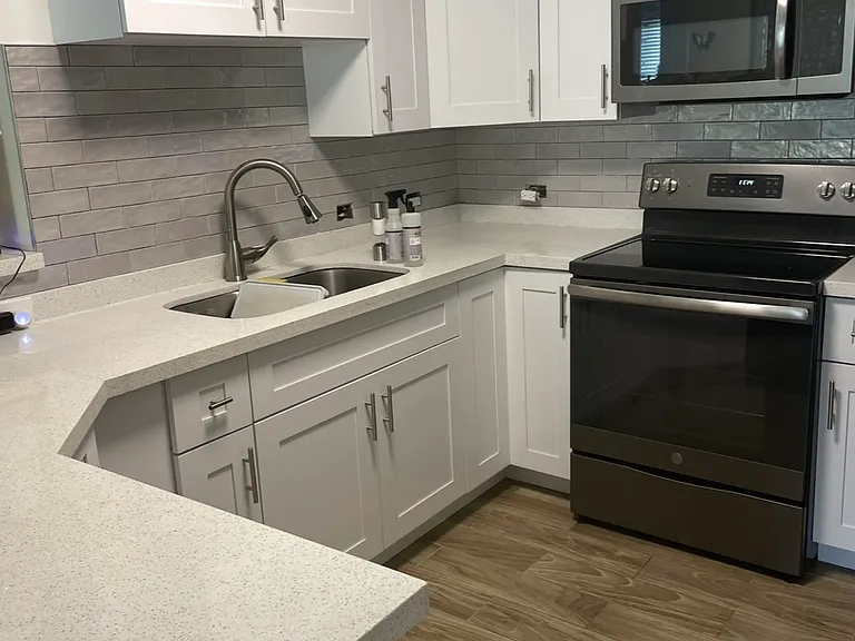 502 Villa Cir — Photo 5