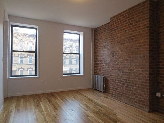 4th image of 425 Menahan St #2