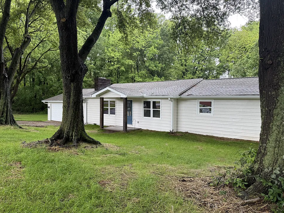 206 Donald Alexander Rd