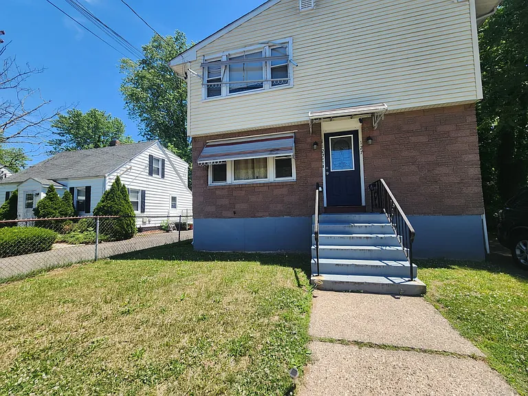127 Warner St #22 — Photo 13