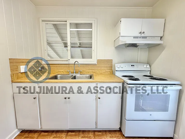 3911 Maunaloa Ave — Photo 12