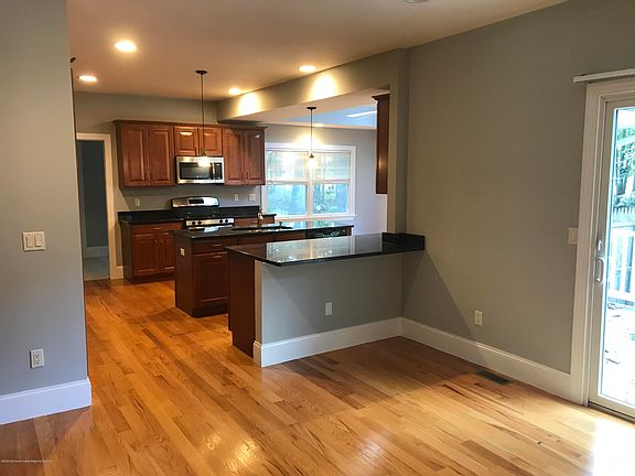 4th image of 2440 Allenwood Lakewood Rd