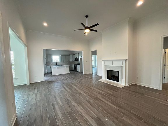 2nd image of 271 Kings Wood Ave