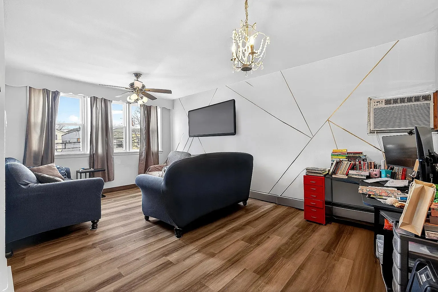 2 bed, 800 sqft, $1,900 — Photo 4