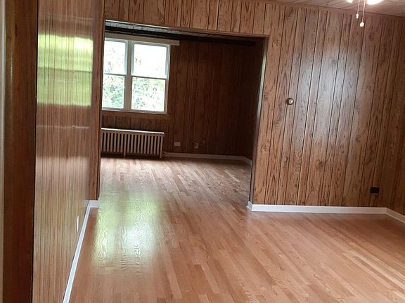 2nd image of 5243 W Waveland Ave Floor 2