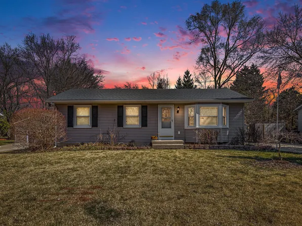 5174 Madison Ave SE, Kentwood, MI 49548