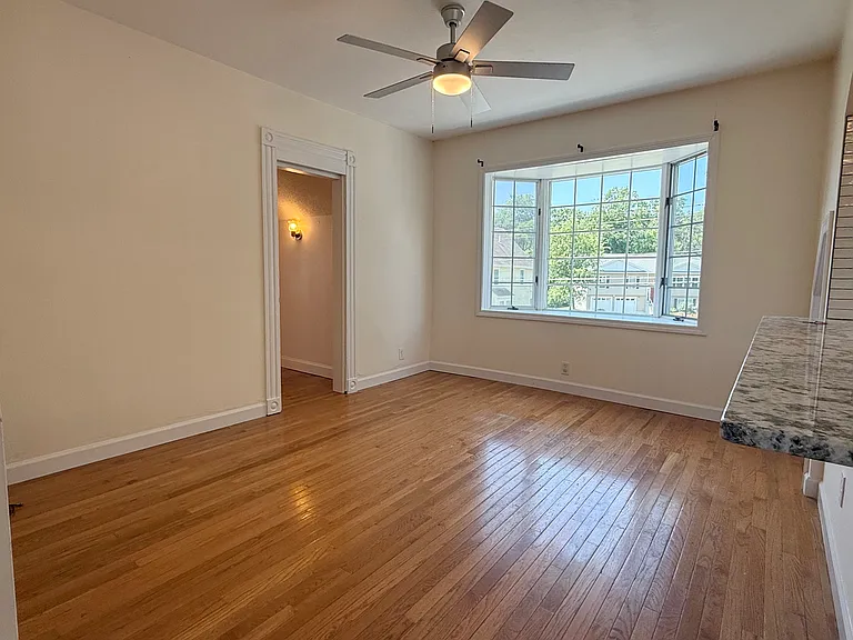 71 Morris Ave #2 — Photo 6