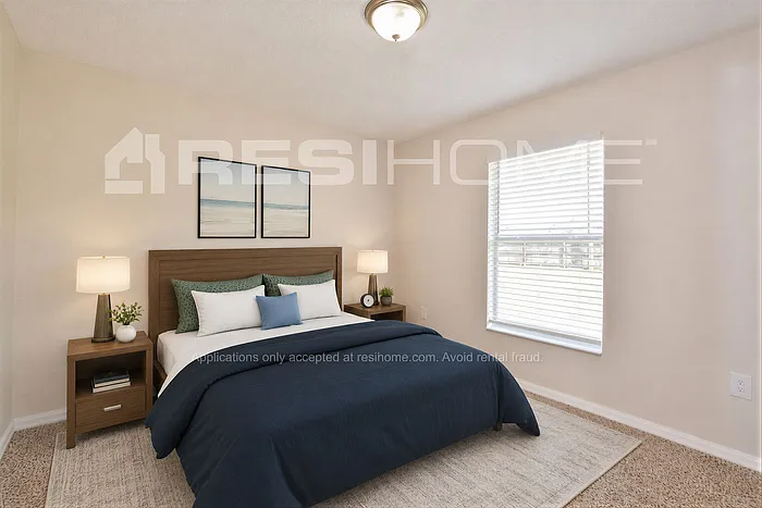 2924 Norwick St — Photo 10