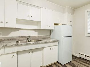 Phelips Apartments, Edmonton, AB T5H 2V6