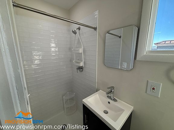 5th image of 97 Cathedral St APT 3