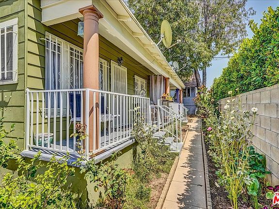 4th image of 1424 N Mariposa Ave